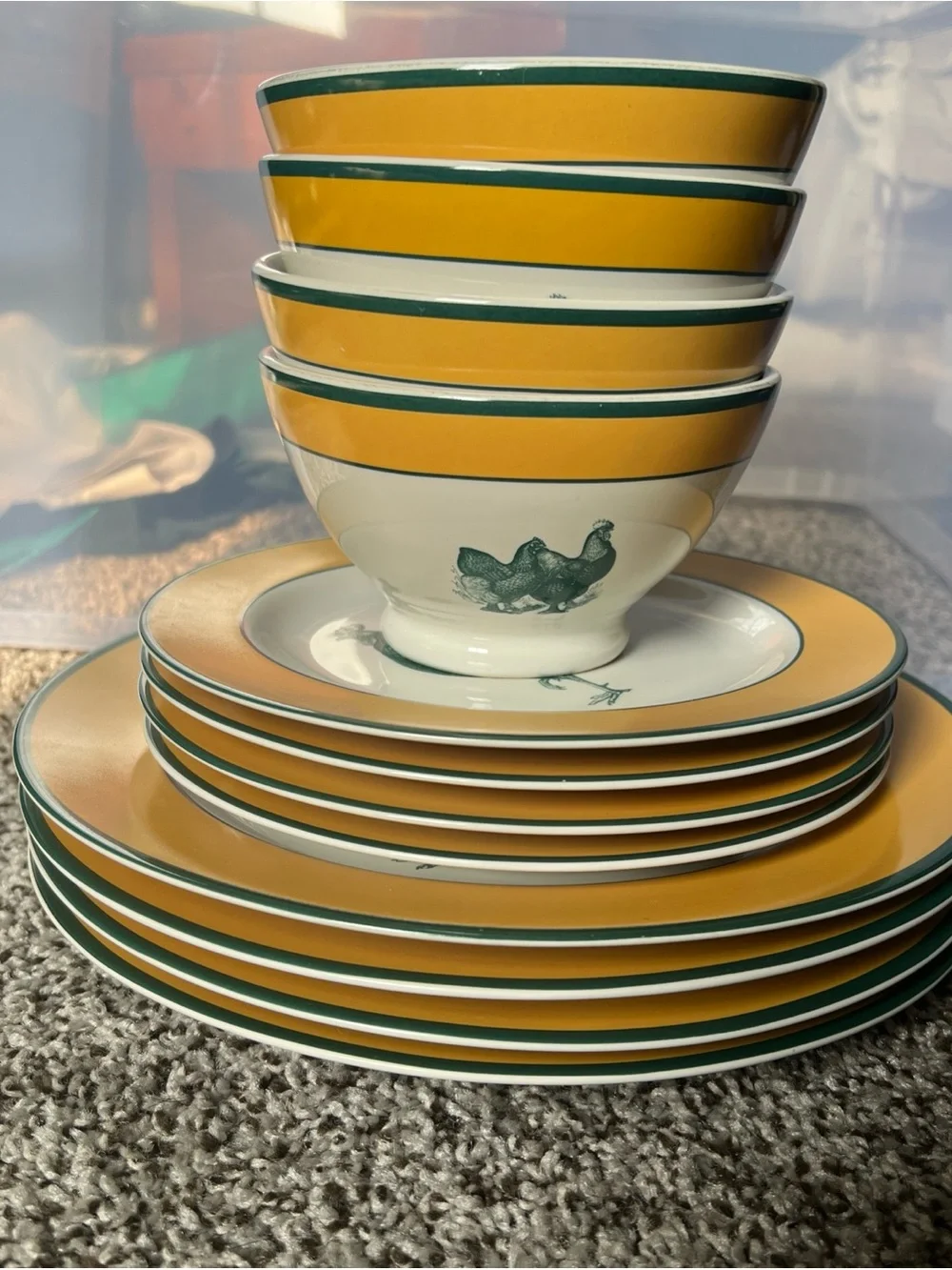 Yellow & Green Farmhouse Rooster‎ Dinnerware Set for 4 🍽️